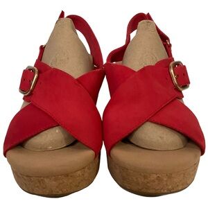 Clarks Leather Upper Giselle Dove Cherry Nubuck Wedge Adjustable Strap Sandal 10